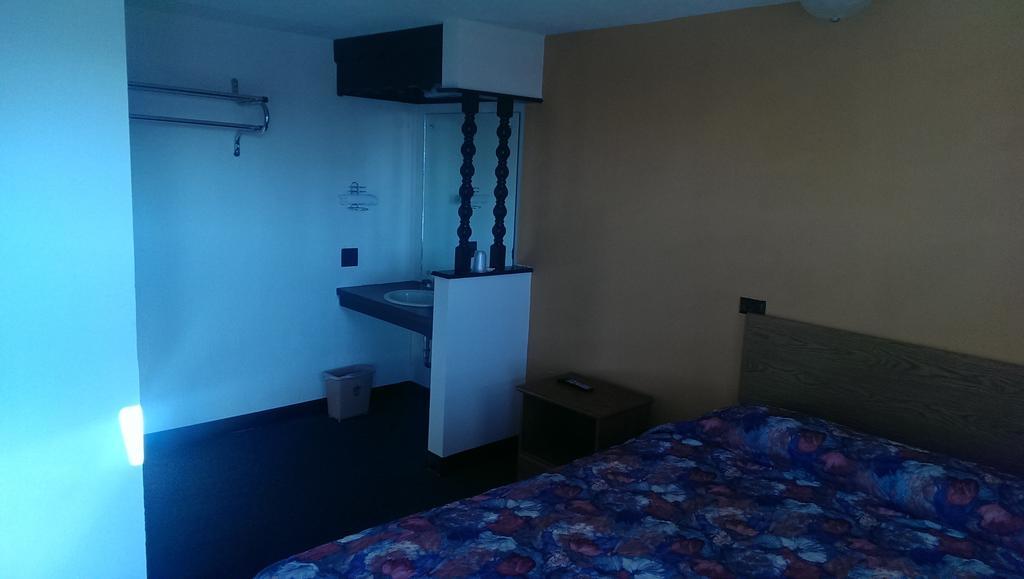 Airport Lodge Wichita Habitación foto